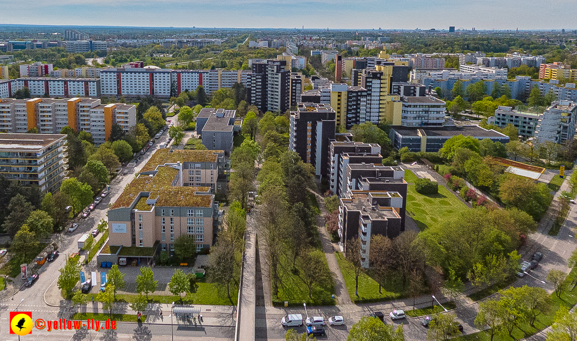 04.05.2023 - Luftbilder vom Marx-Zentrum uns seiner Umgebung in Neuperlach